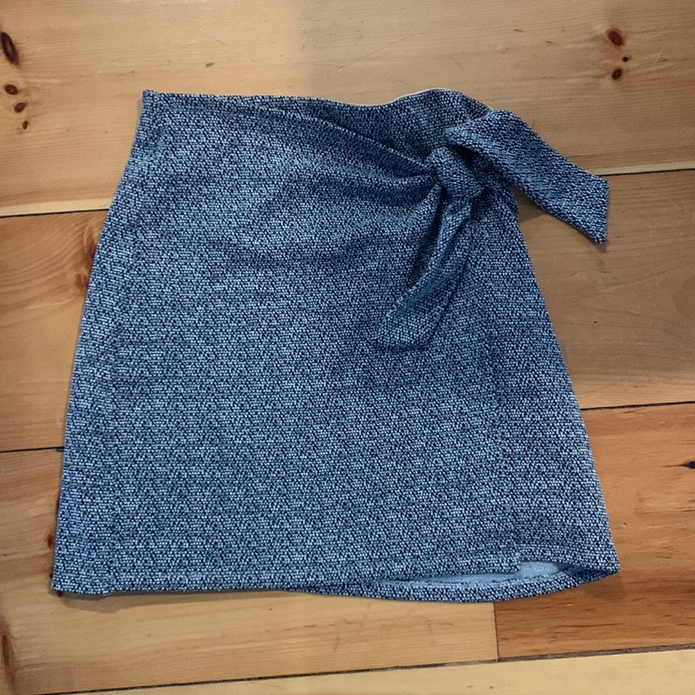 NWOT Loft skirt